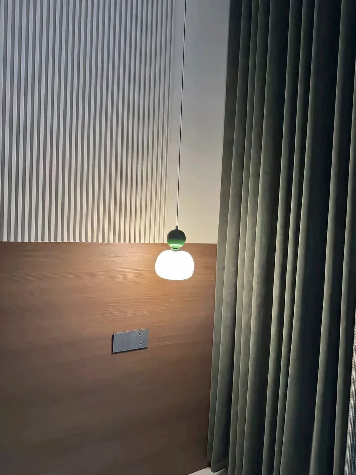 Bauhaus Acrylic Pendant Light real product photo 2